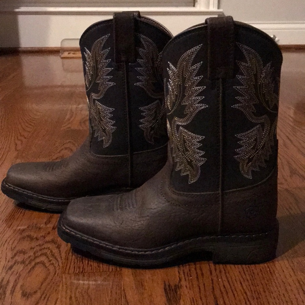 Ariat cowboy boots